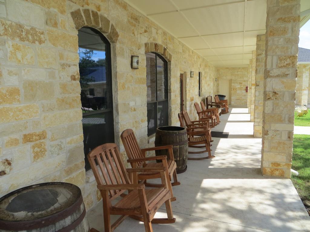 Hotel Texas Cuero ภายนอก รูปภาพ