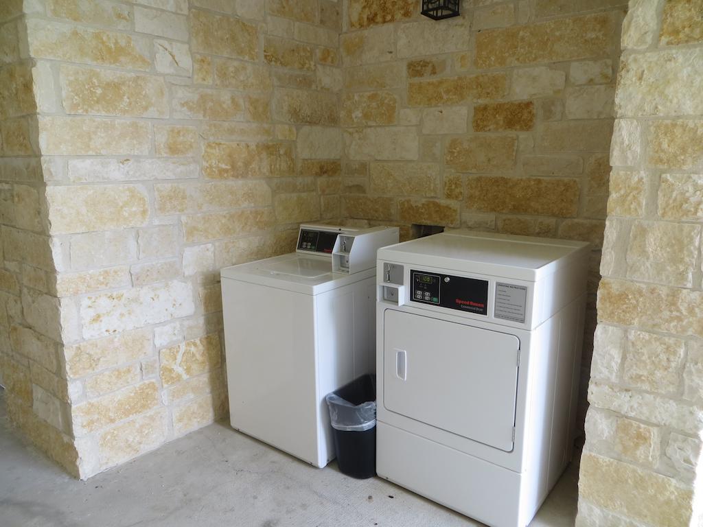 Hotel Texas Cuero ภายนอก รูปภาพ