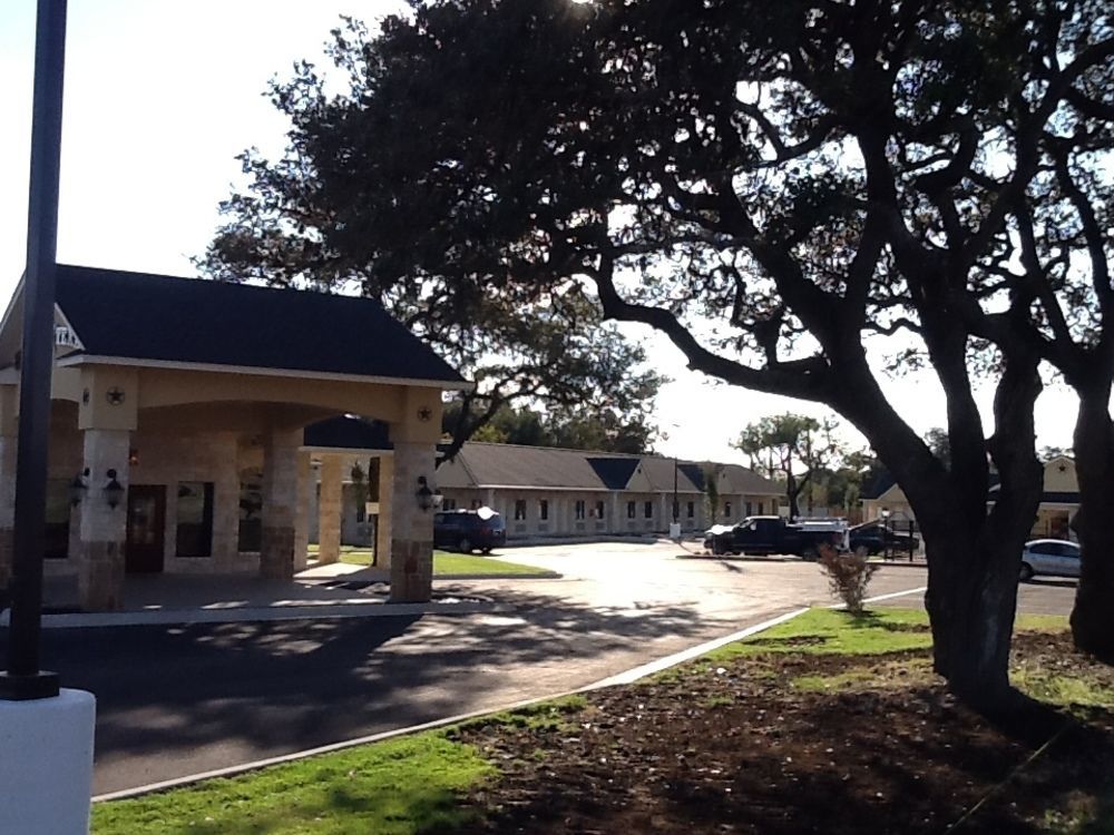 Hotel Texas Cuero ภายนอก รูปภาพ