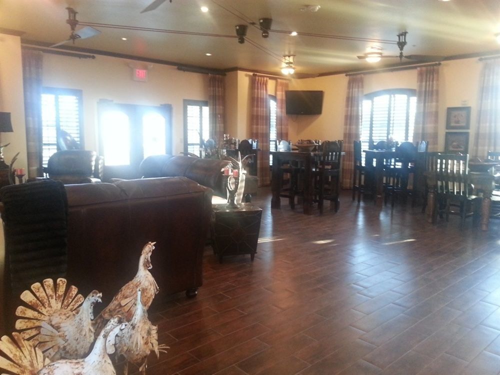 Hotel Texas Cuero ภายนอก รูปภาพ